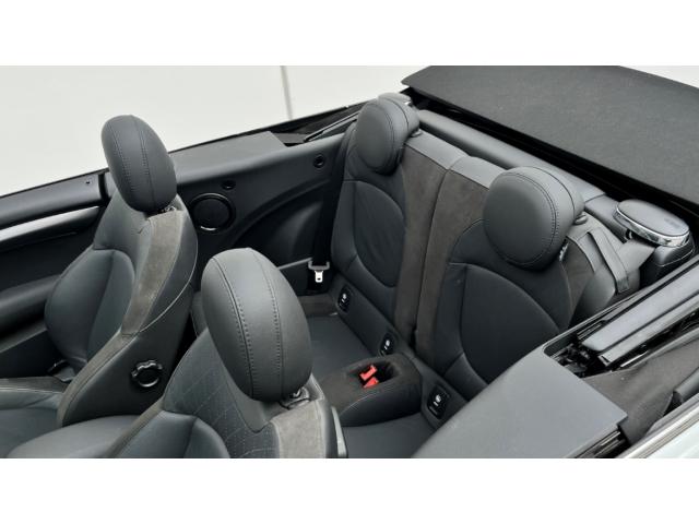 MINI Cooper S Cabrio LkHz RFK NAV PDC Keyless DrivAss