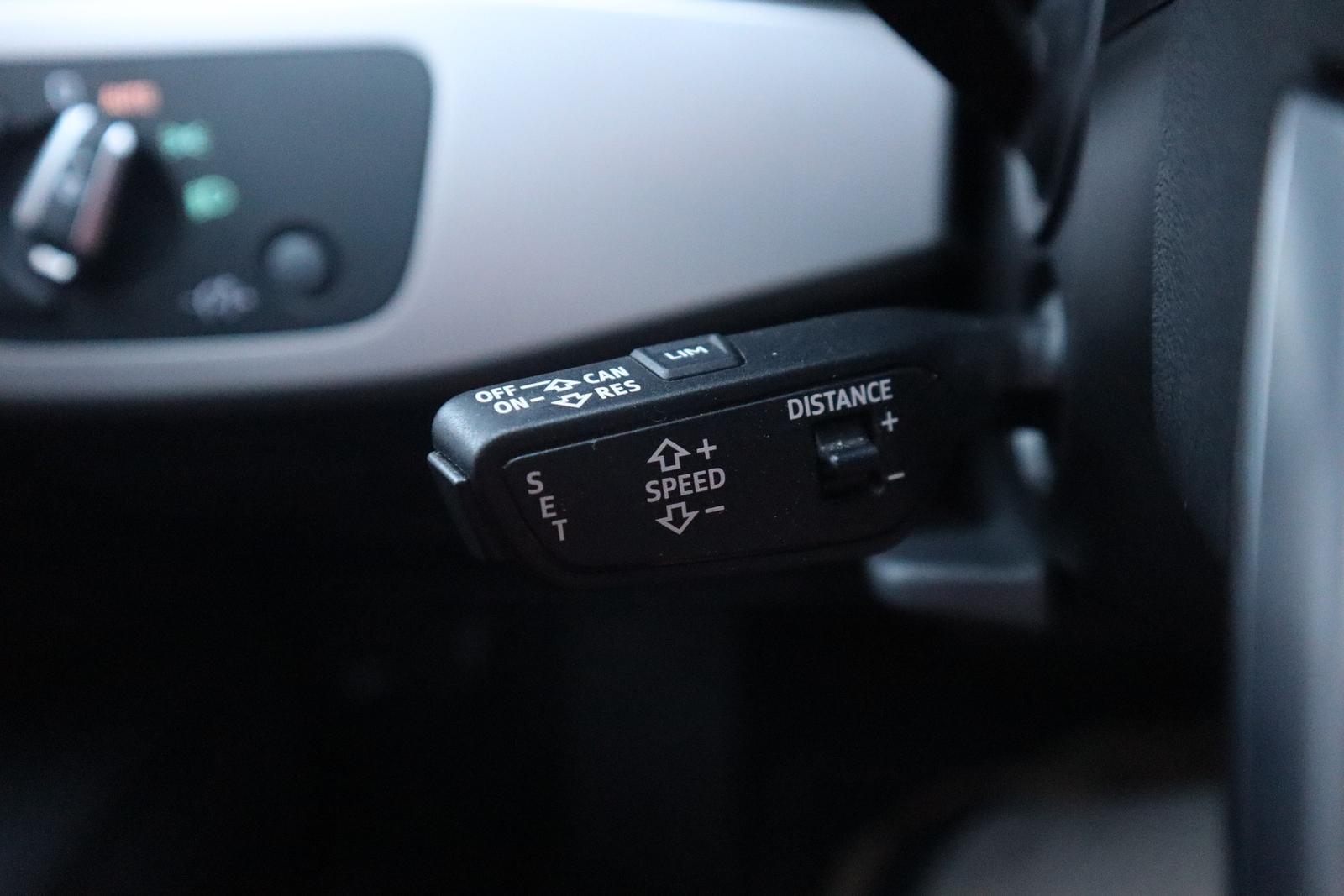 Audi A4 Avant 40 TDI Advanced S-Tronic LED Navi ACC
