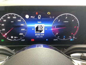Mercedes V 220 - 9