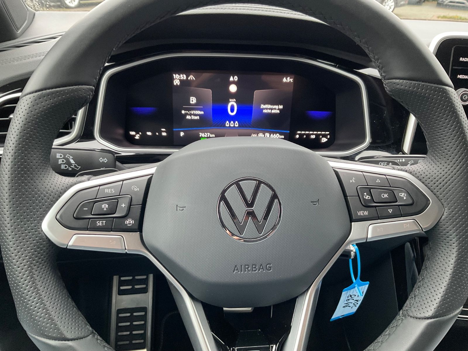 Fahrzeugabbildung Volkswagen T-Roc 1.5 TSI DSG R Line,AHK,ACC,Kamera,Navi