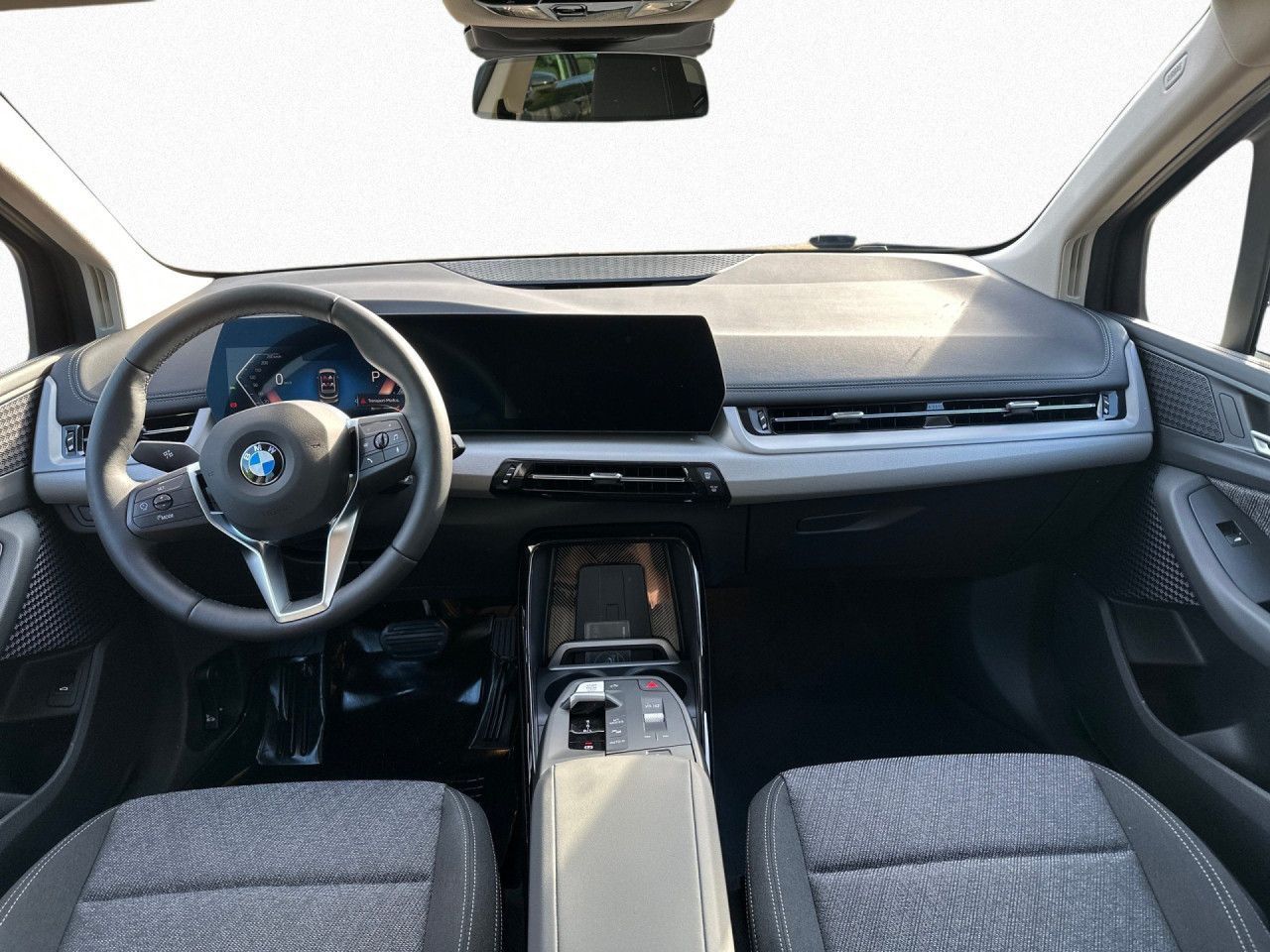 BMW 218 - Bild 14