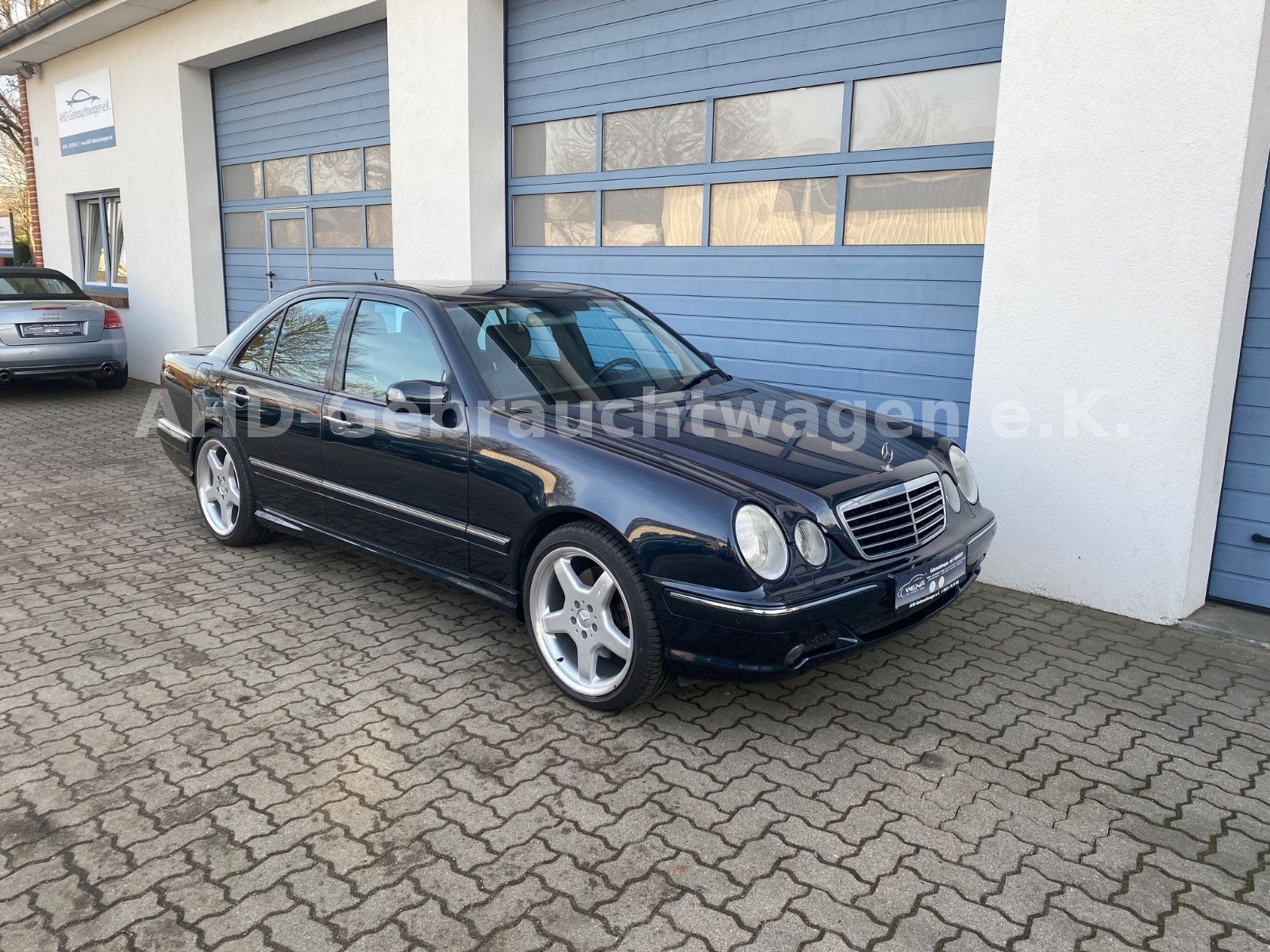 Fahrzeugabbildung Mercedes-Benz E 55 AMG 4-Matic "SAMMLERSTÜCK"