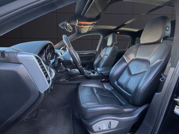 Porsche Cayenne - 11