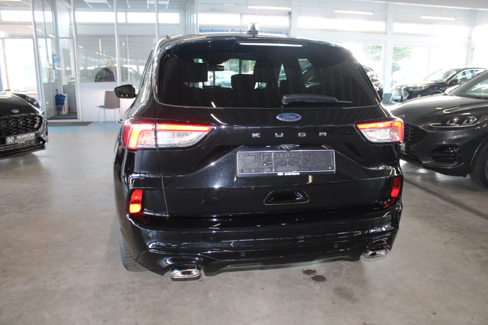 Fahrzeugabbildung Ford Kuga ST-Line X LED B&O HUD ACC WinterPaket Panod