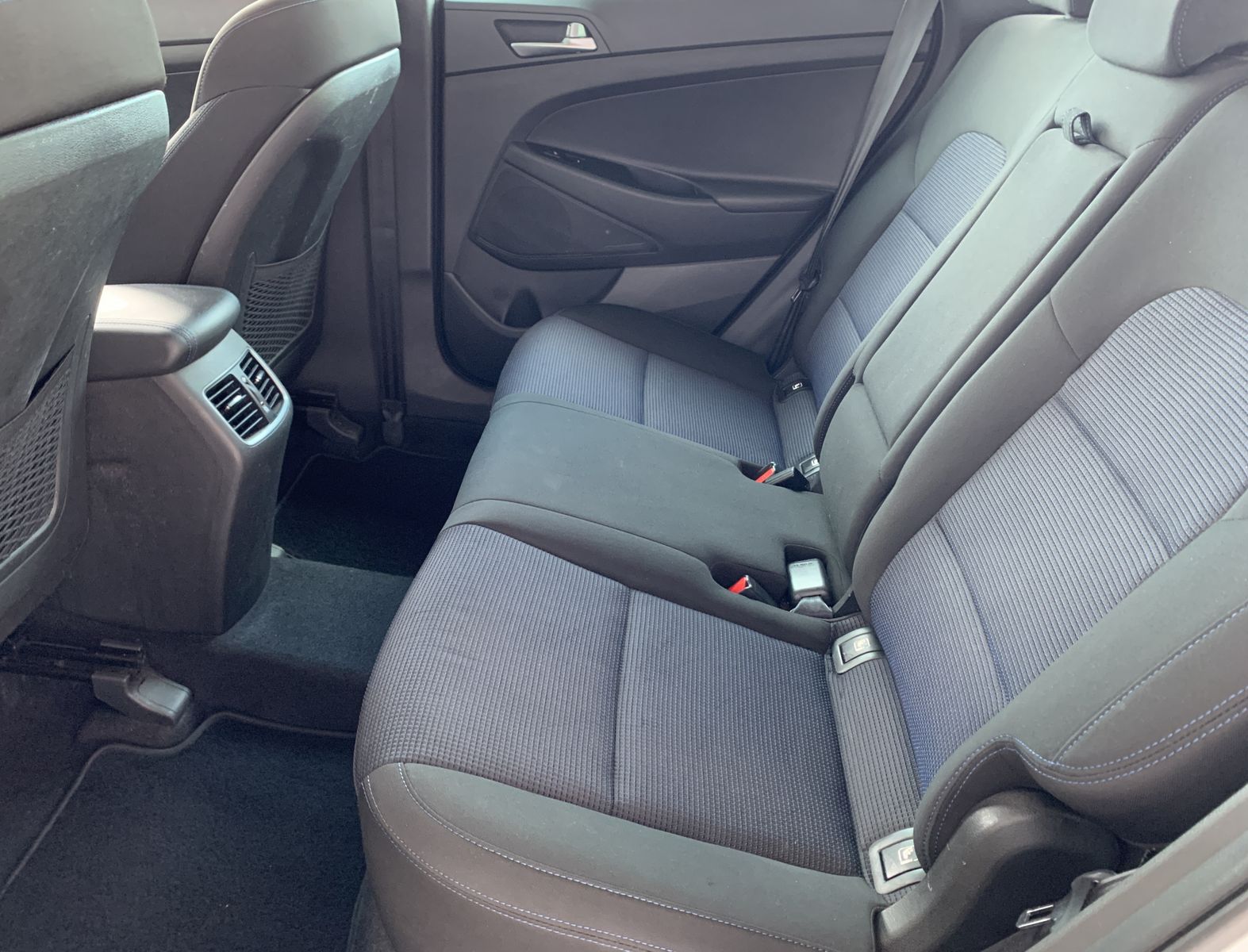 Fahrzeugabbildung Hyundai Tucson 1.7 CRDI*Style*AHK*Kam*Spur*Temp*Navi*