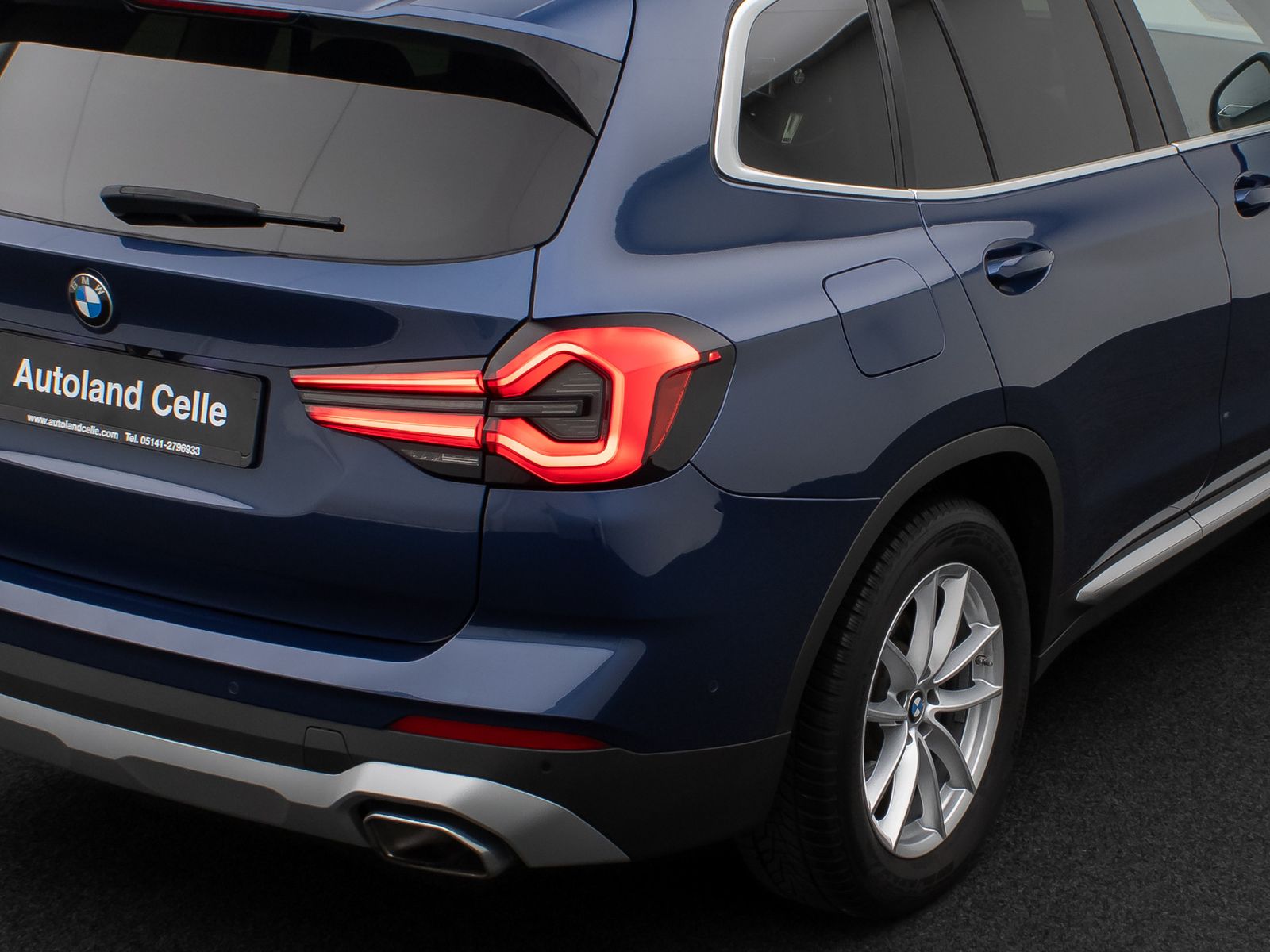 Fahrzeugabbildung BMW X3 xD30d 360°Laser HUD HiFi AHK Komfort Sport