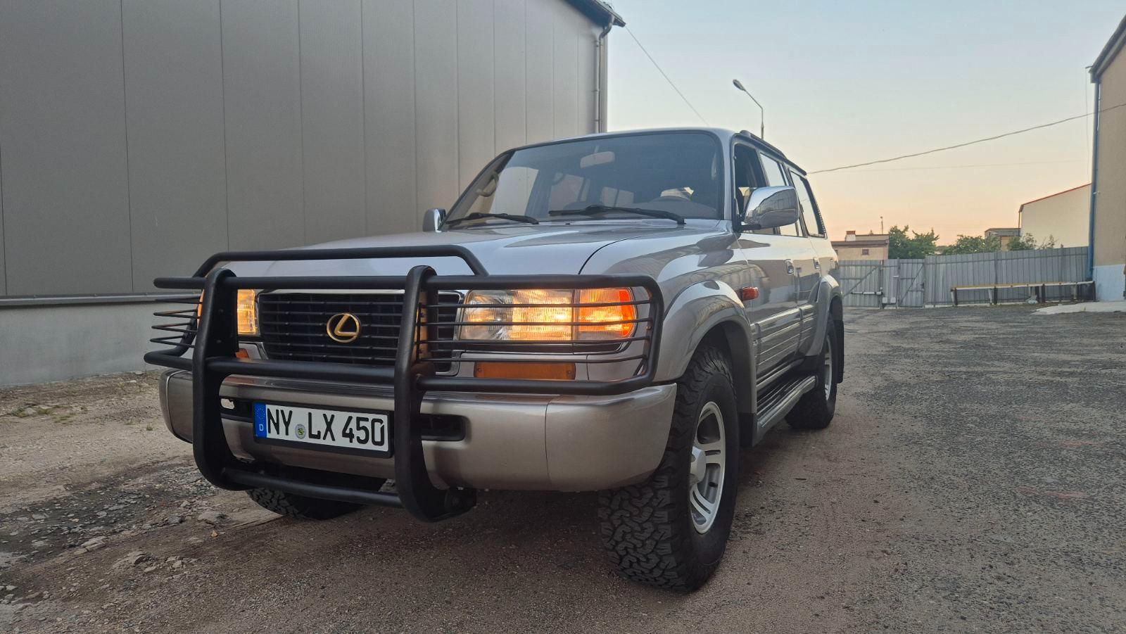 Lexus LX 450