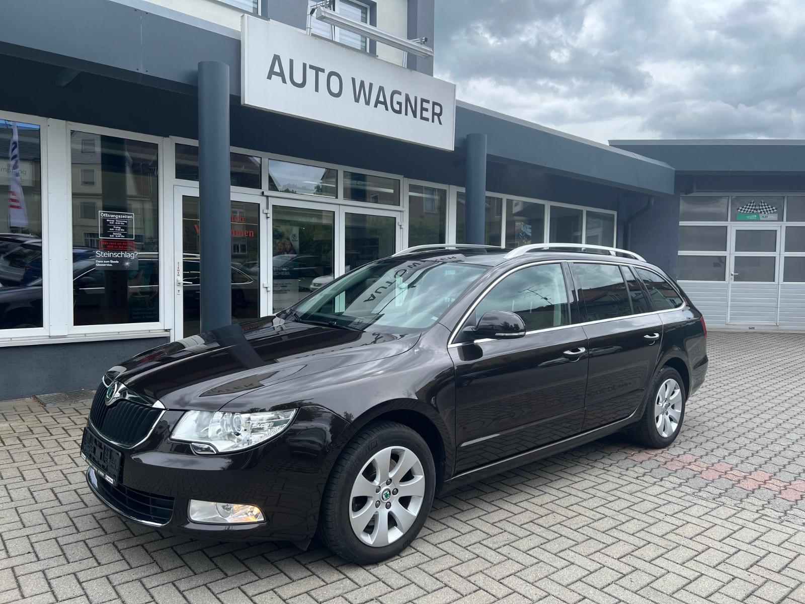 Skoda Superb Combi 2.0TDI*PANO el.HK NAV SH TEL var.LB