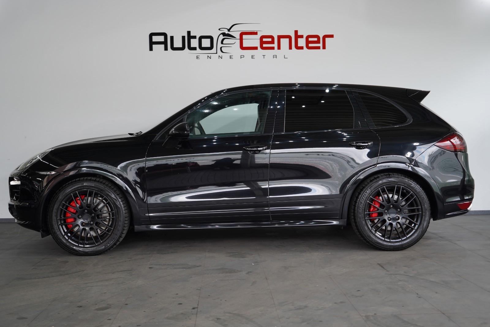 Porsche Cayenne Turbo V8*Navi*Luftfahrwerk*20 Z. Spyder*