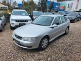 Opel Vectra 1.6 16V Selection 1.Hd Klima-Aut. *ZR Neu - Opel Vectra Gebrauchtwagen in Berlin