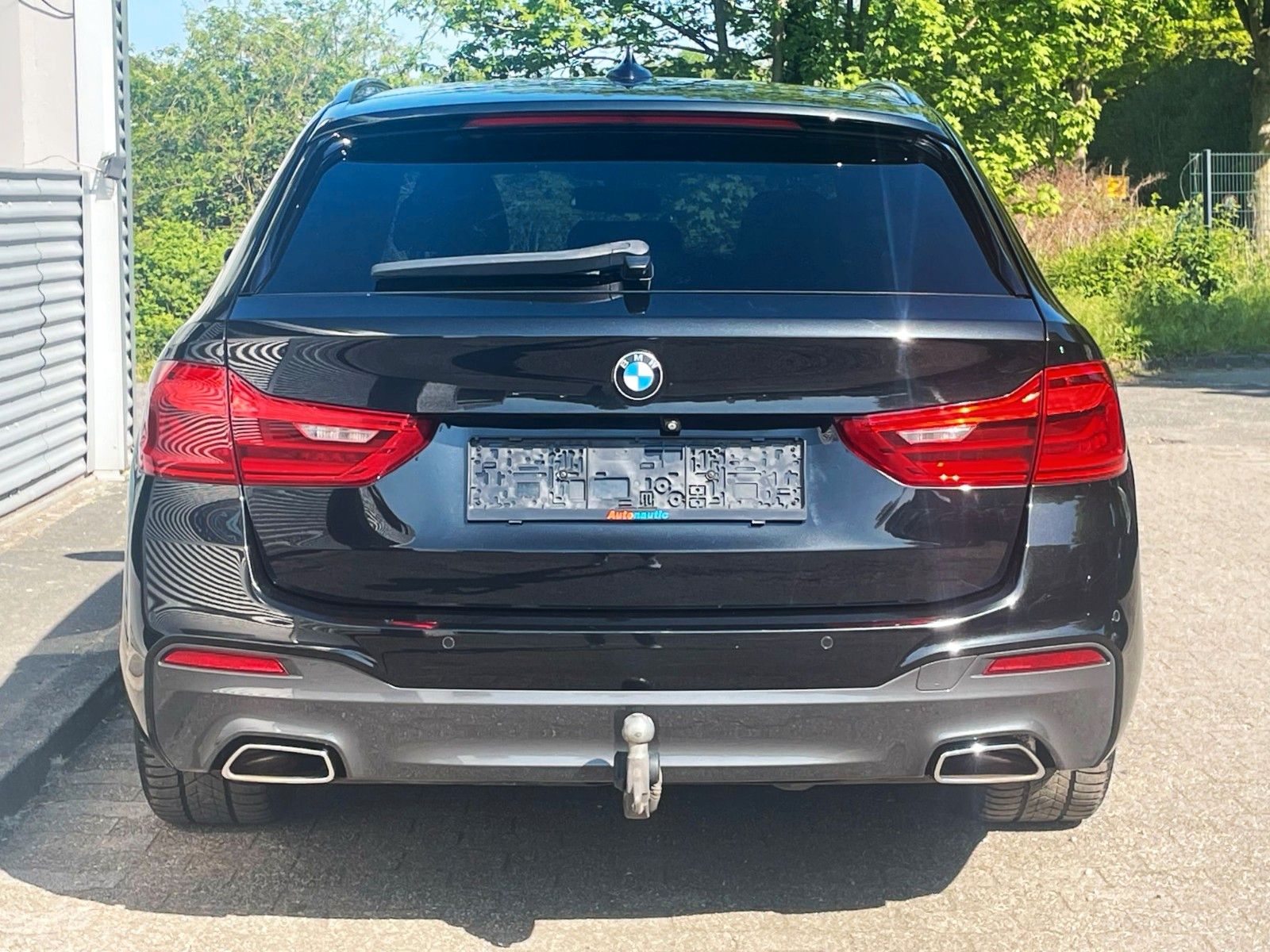 Fahrzeugabbildung BMW 540 d xDrive SAG M SPORT HUD KOMFORTSITZE  DDC