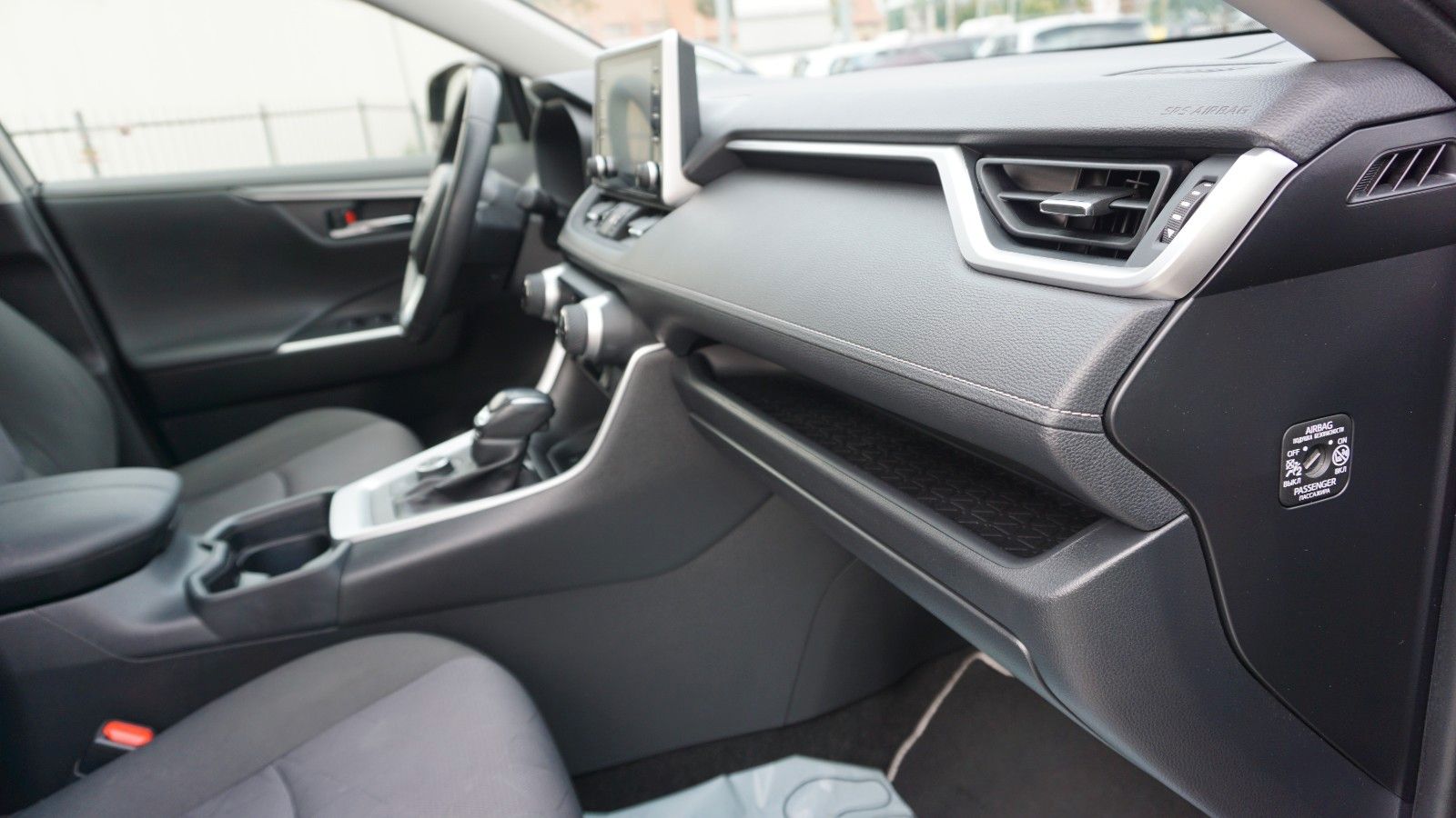 Fahrzeugabbildung Toyota RAV4 Hybrid 4x4 Team Deutschland LED,ACC,SH,AHK