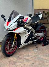 Aprilia RSV4 1100 Factory - APRILIA RSV4 1100 FACTORY