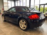 Audi TT Cabrio/Roadster 1.8T Aut. *LEDER*BOSE*SZHZ* - gebrauchte Audi TT aus dem Jahr 2003