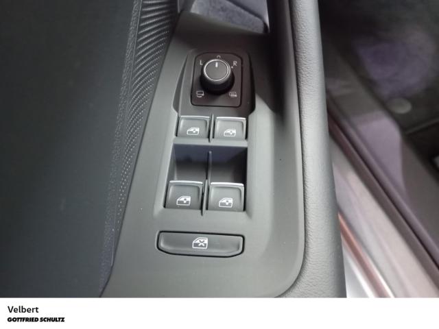 Volkswagen Passat Variant VW 1.5 eTSI DSG Business - AHK SH