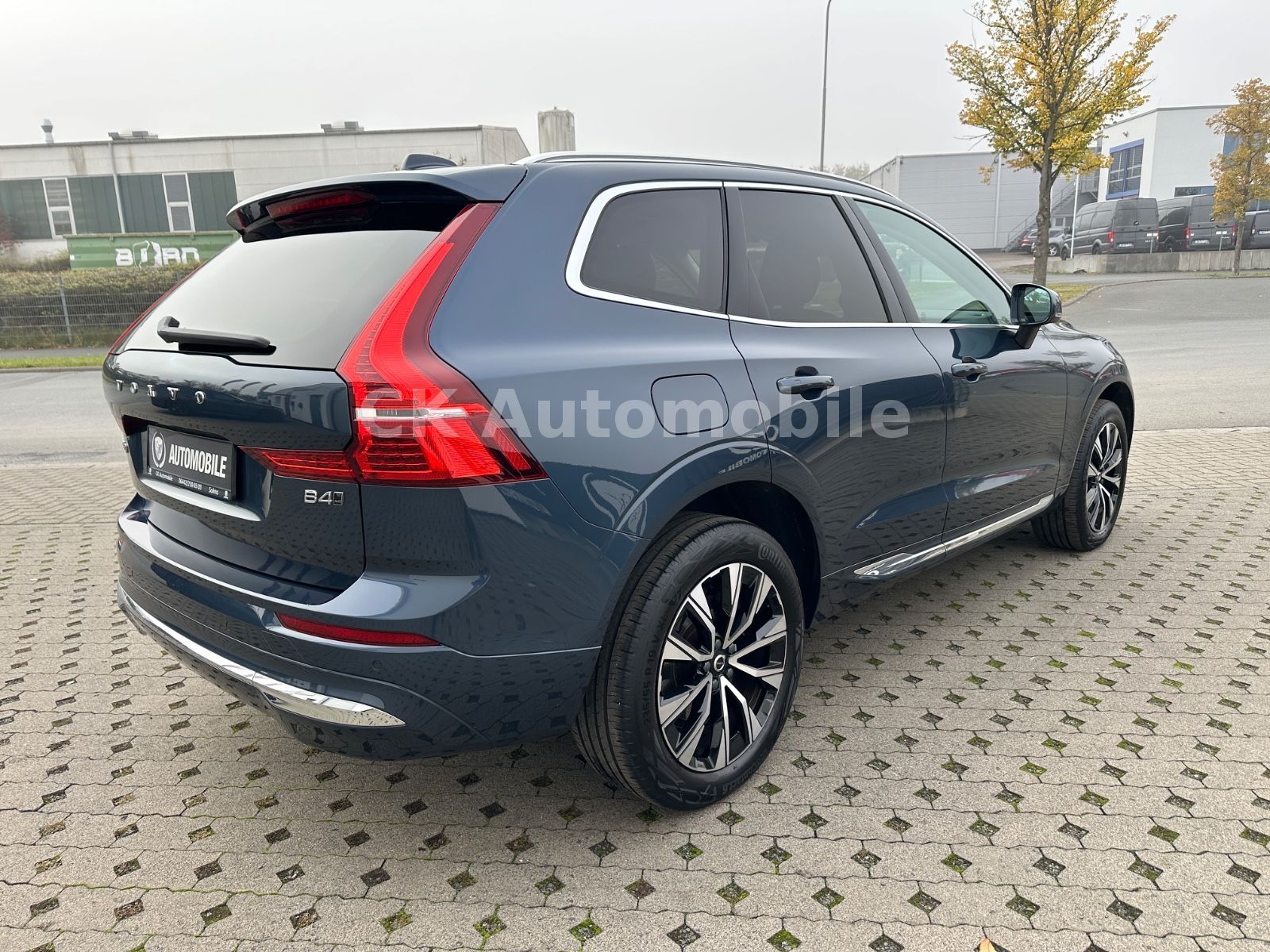 Fahrzeugabbildung Volvo XC60 B4 Plus Bright AWD/Navi/Leder/Pano/LED/Kam.