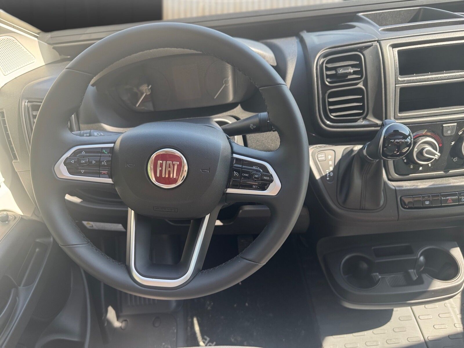 Fahrzeugabbildung Karmann Dexter DE 580 140 PS, Automatik, Alu-Felgen