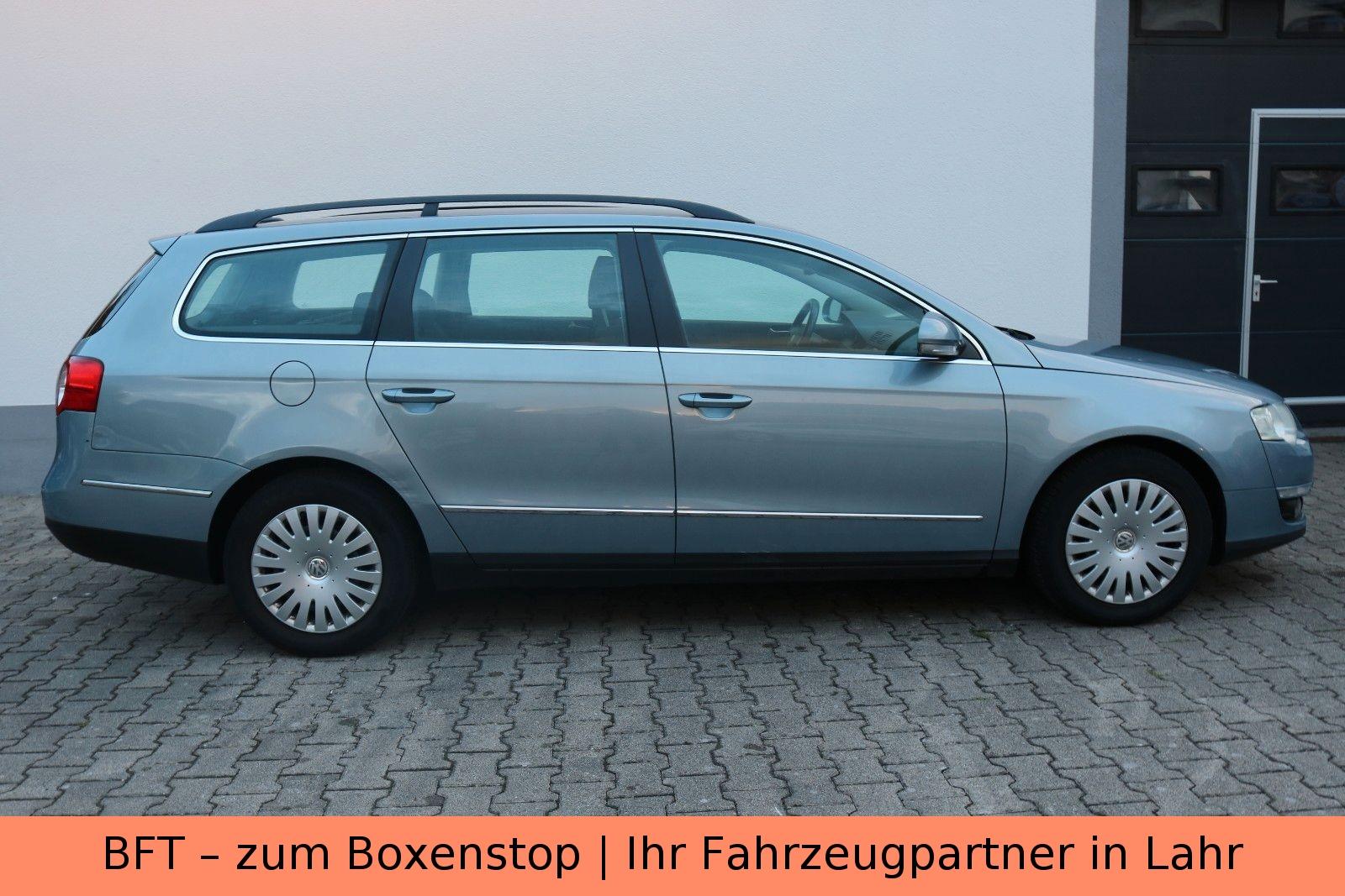 Volkswagen Passat 2009 — interior