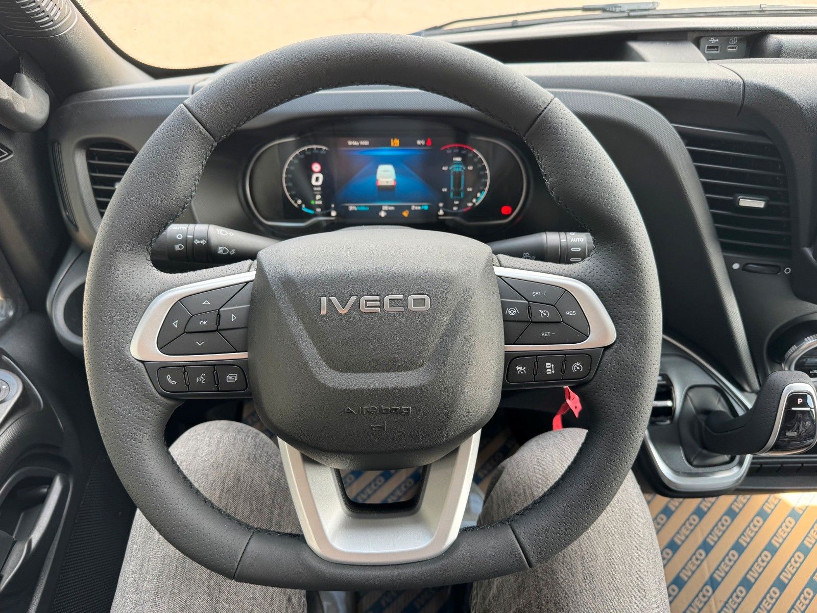 Fahrzeugabbildung Iveco Daily 35S18 HA8 3.0L *R4.100mm*Automatik*AHK*LED