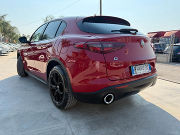 Alfa-Romeo Stelvio - 3