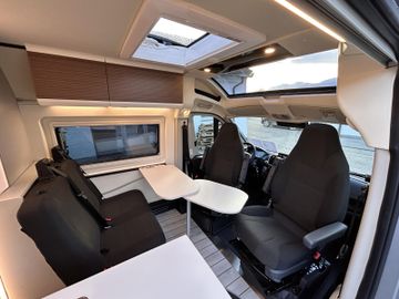 Westfalia Columbus 640 E 140 PS 8G  SOLAR LITHIUM SKYVIEW