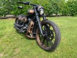 Harley-Davidson Breakout 114 Softail FXBRS Carbon Cult-Werk Bike