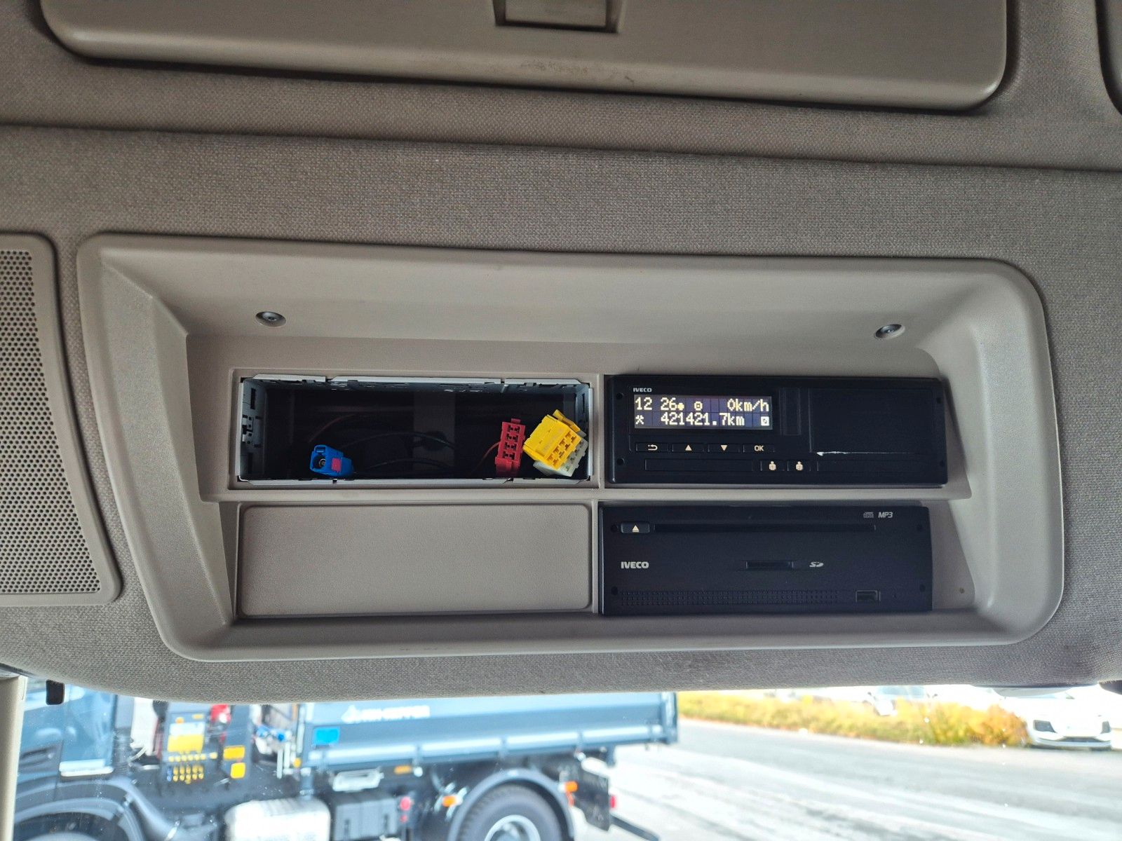 Fahrzeugabbildung Iveco Stralis 460NP LNG 4x2 3 Stück