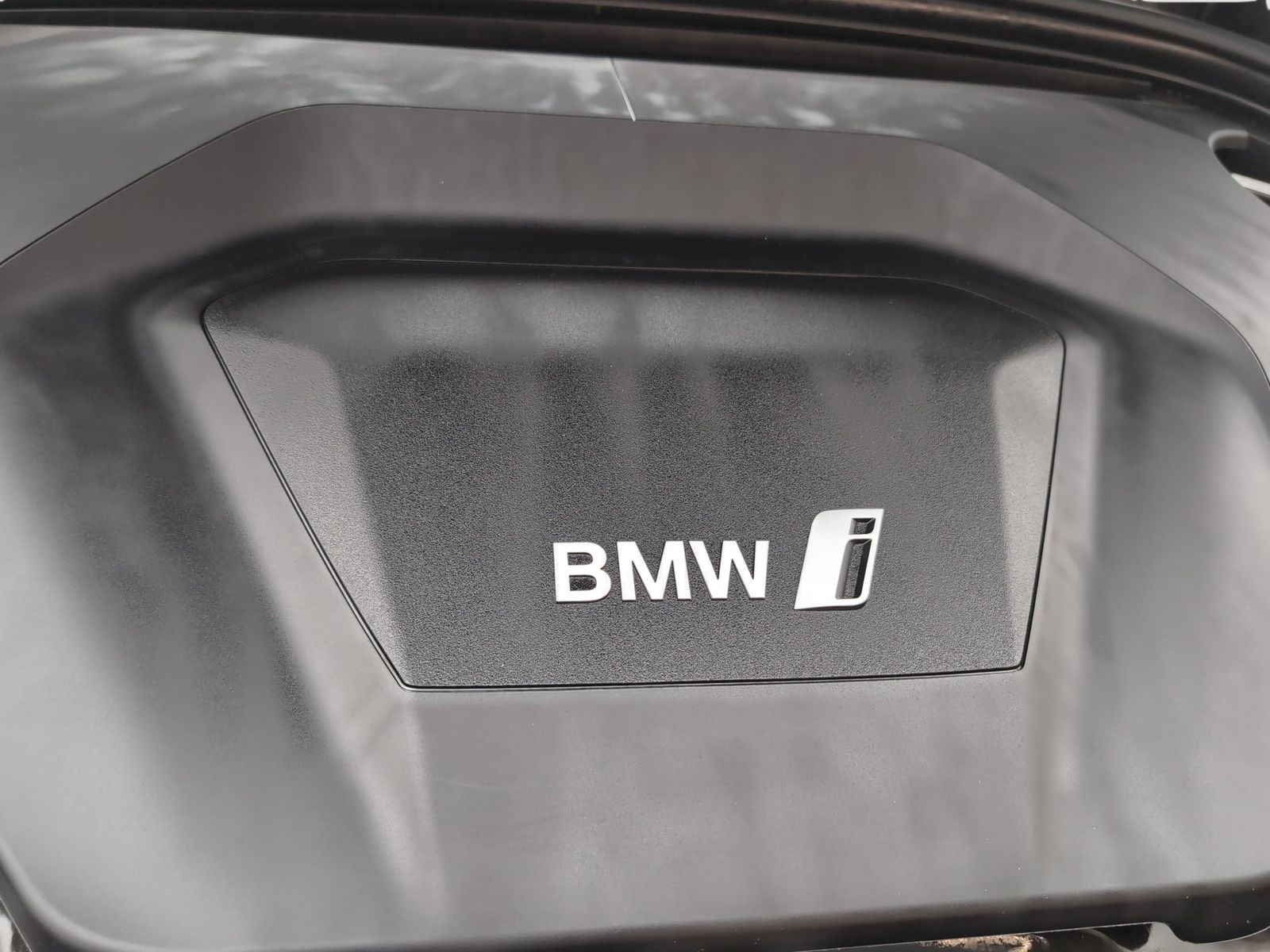 BMW iX2 - Bild 16