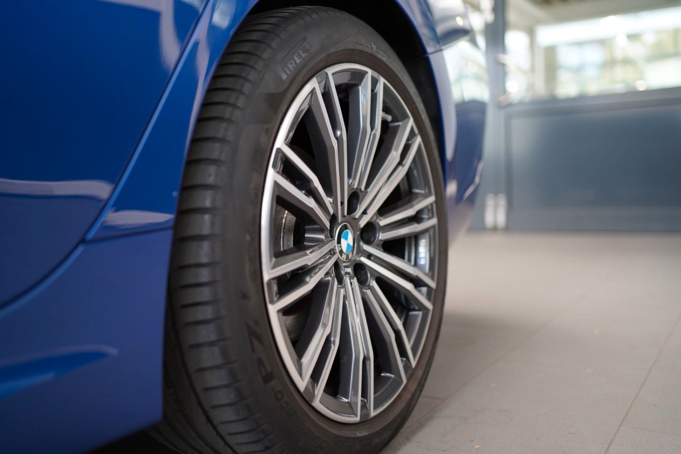 Fahrzeugabbildung BMW 320d xDrive M-Sport +LiCoPro+Parking Assistant+