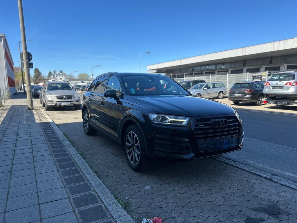 Image of Audi Q7