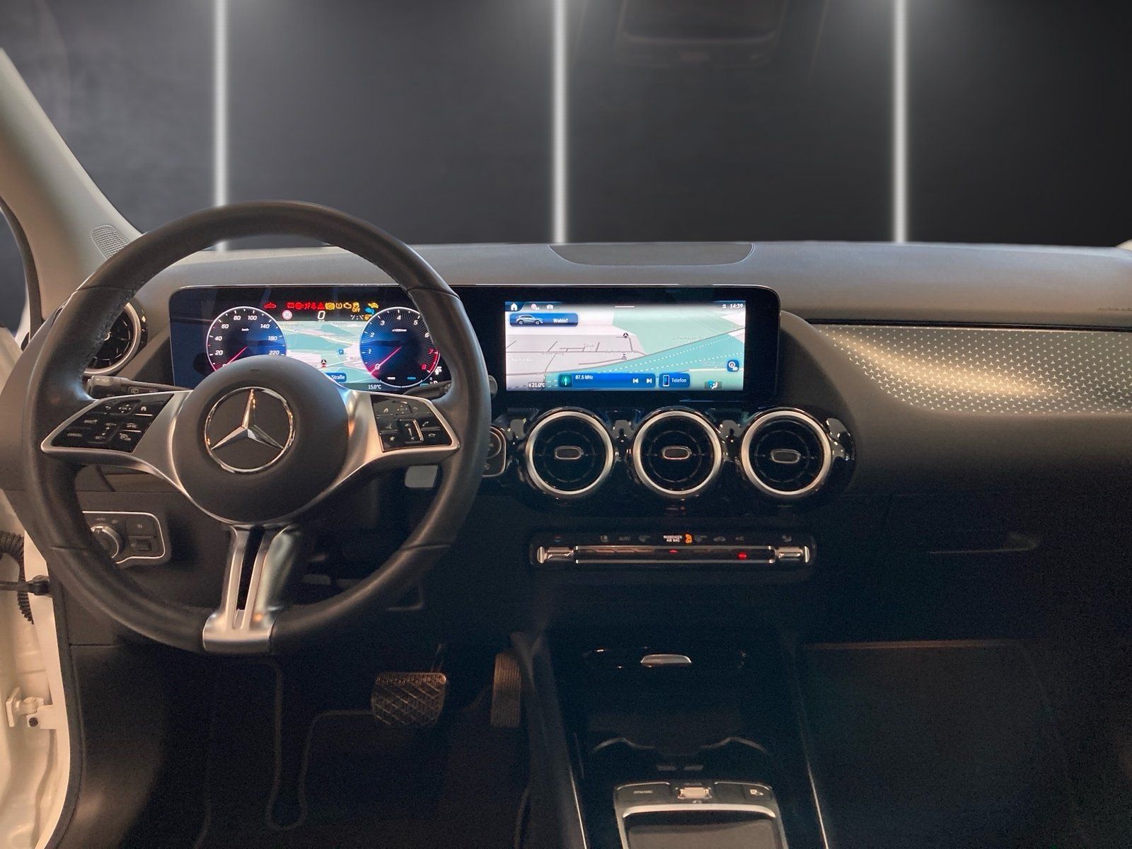 Fahrzeugabbildung Mercedes-Benz GLA 200 Progressive*Totwinke*LED*Kamera*CarPlay*