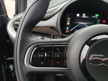 Fiat 500e Action +SHZ+SoundSys+SpurH+AUTOMATIK