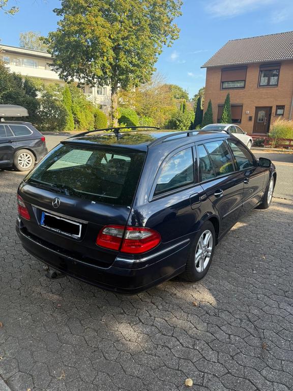 Mercedes-Benz E 320