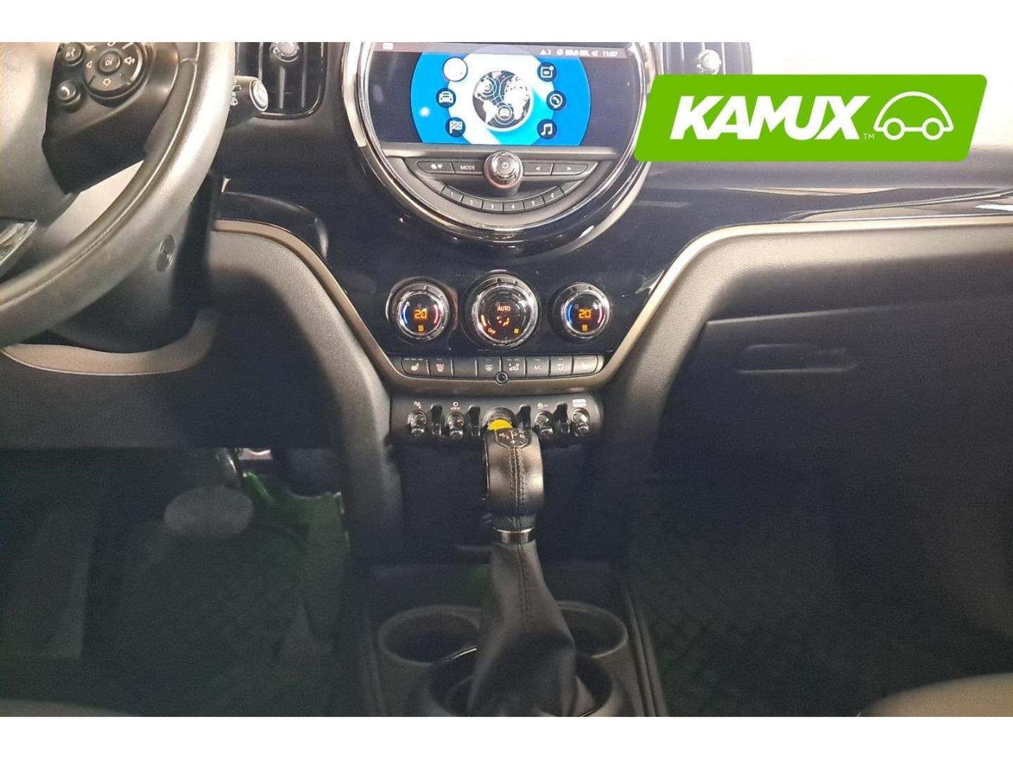 MINI Countryman SE All4 Steptronic+LED+NAVI+PDC+LEDER