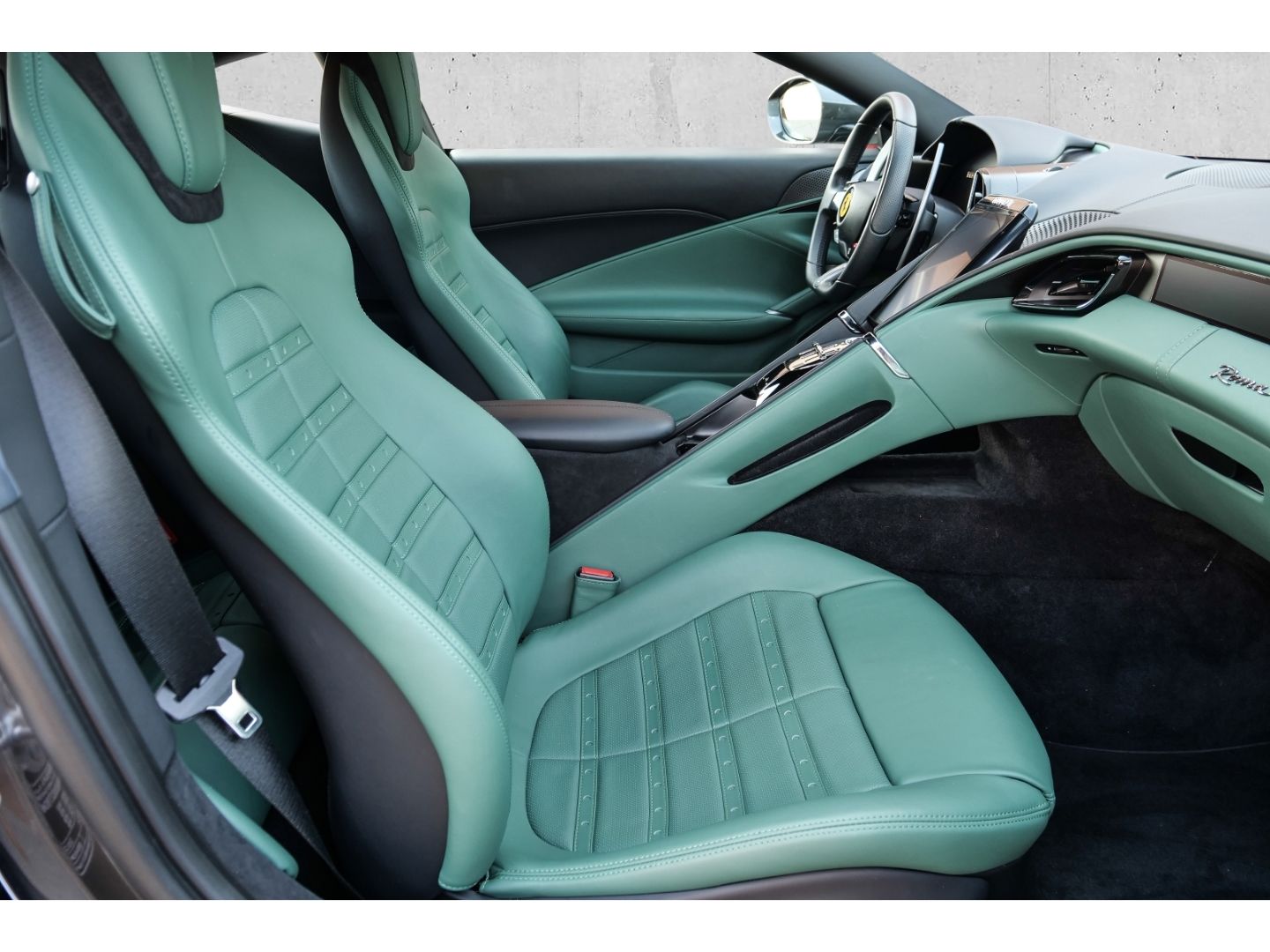 Ferrari Roma *MagneRide*CarPlay*Daytona-Design*Passenger foto 17