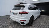 Porsche Cayenne Turbo S 