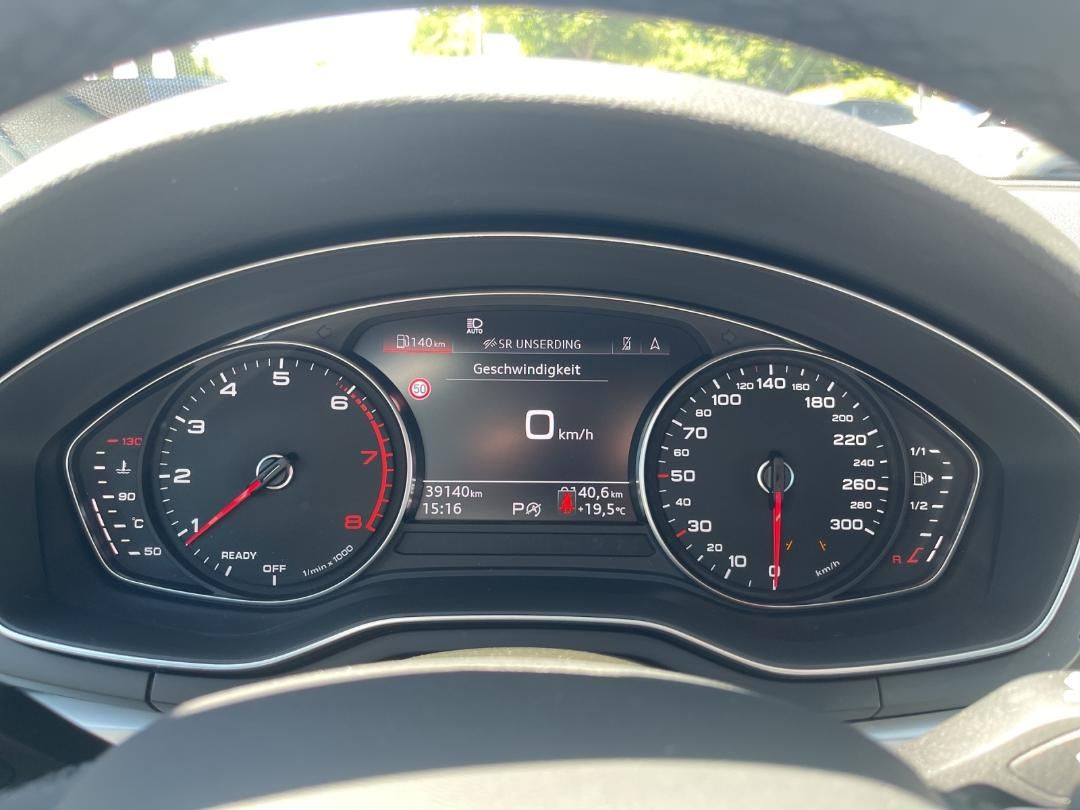 Fahrzeugabbildung Audi A4 Avant S line 35 TFSI S-tronic Stadt Tour Busi