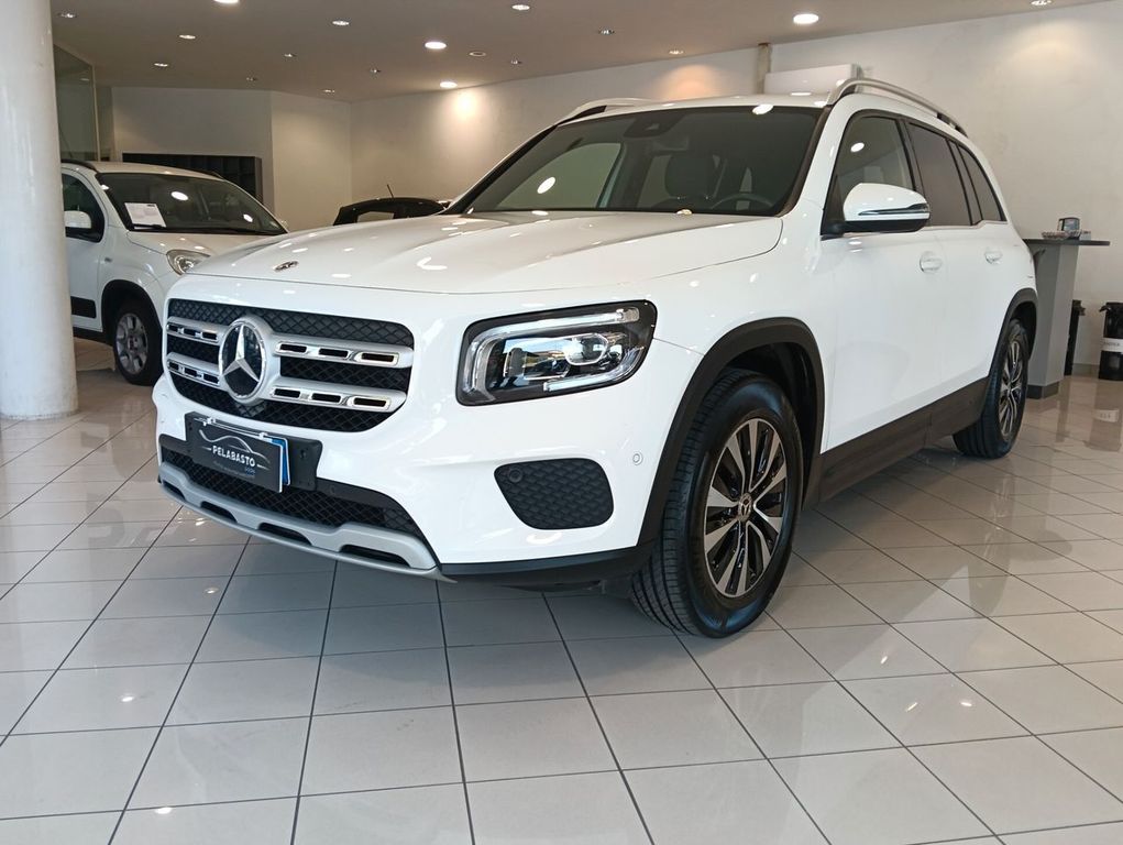 Image of Mercedes-Benz GLB 200