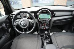 MINI Mini One 1.5 Pano Schiebedach Navi LED PDC