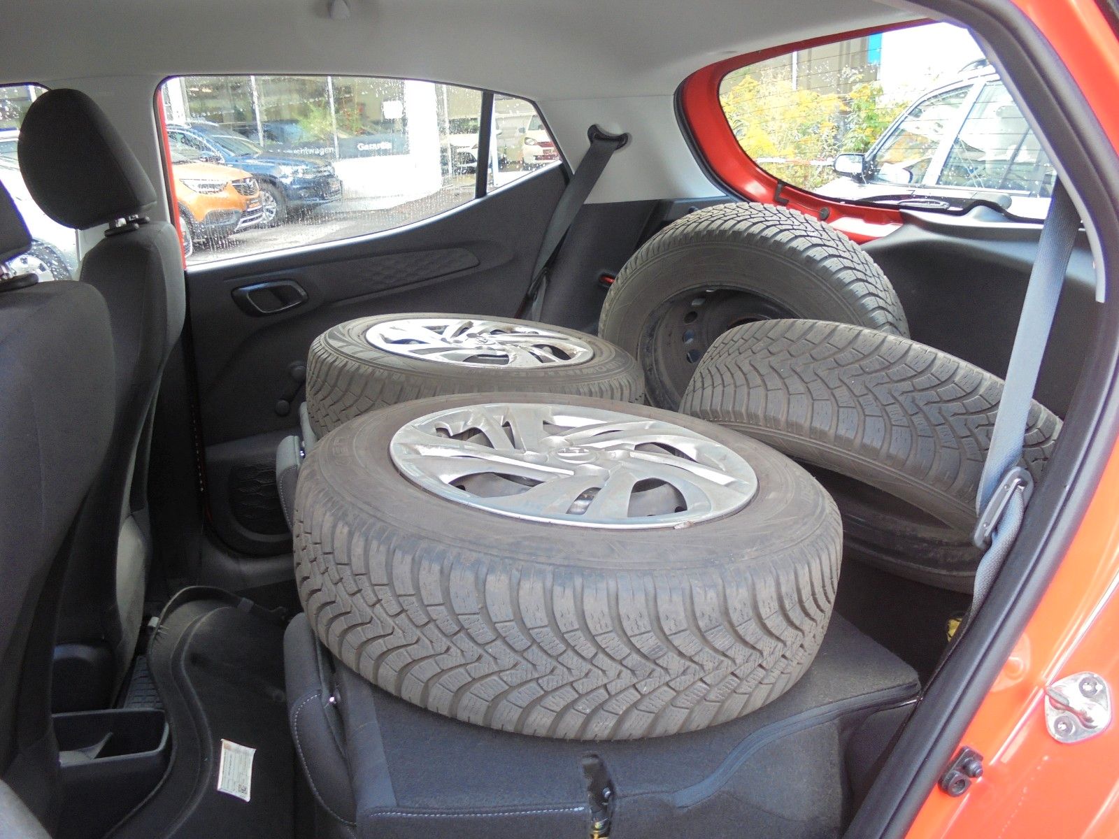 Fahrzeugabbildung Hyundai i10 Select/Tüv & Service Neu/Klima/Shz/1.Hand