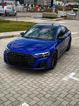 Audi S8 TFSI quattro tiptronic - - blaue Audi S8