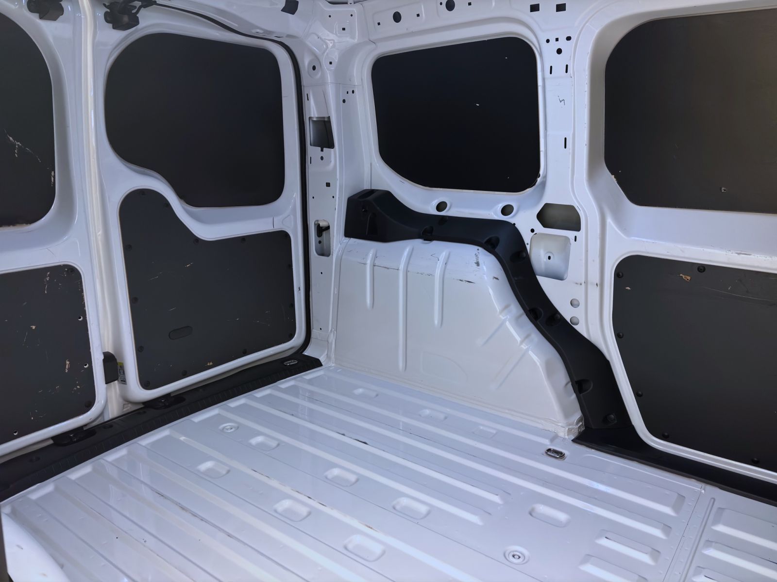 Volkswagen Caddy - Bild 15