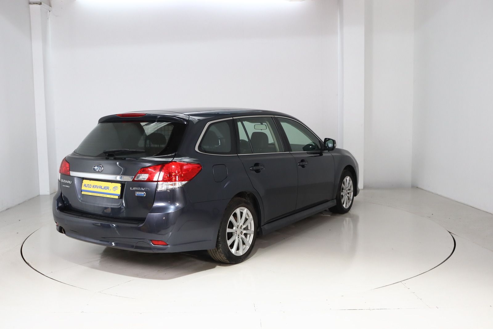 Fahrzeugabbildung Subaru Legacy Kombi 2.0D Outback Comfort Navigation