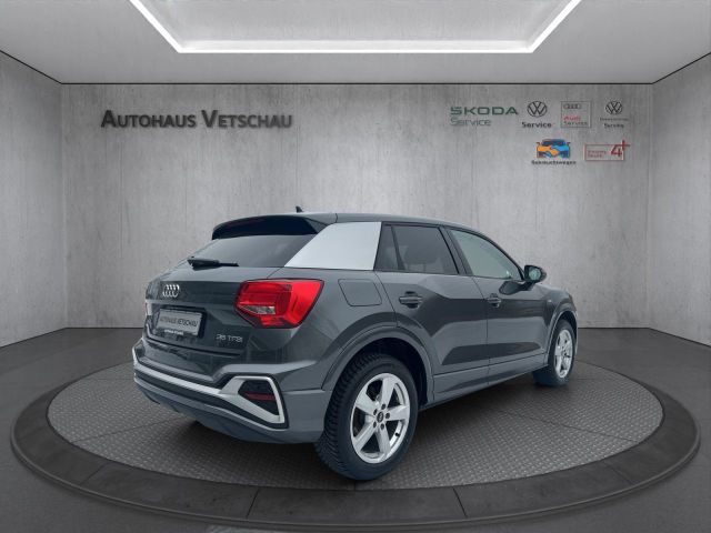 Q2 35 1.5 TFSI S line Bluetooth LED Klima