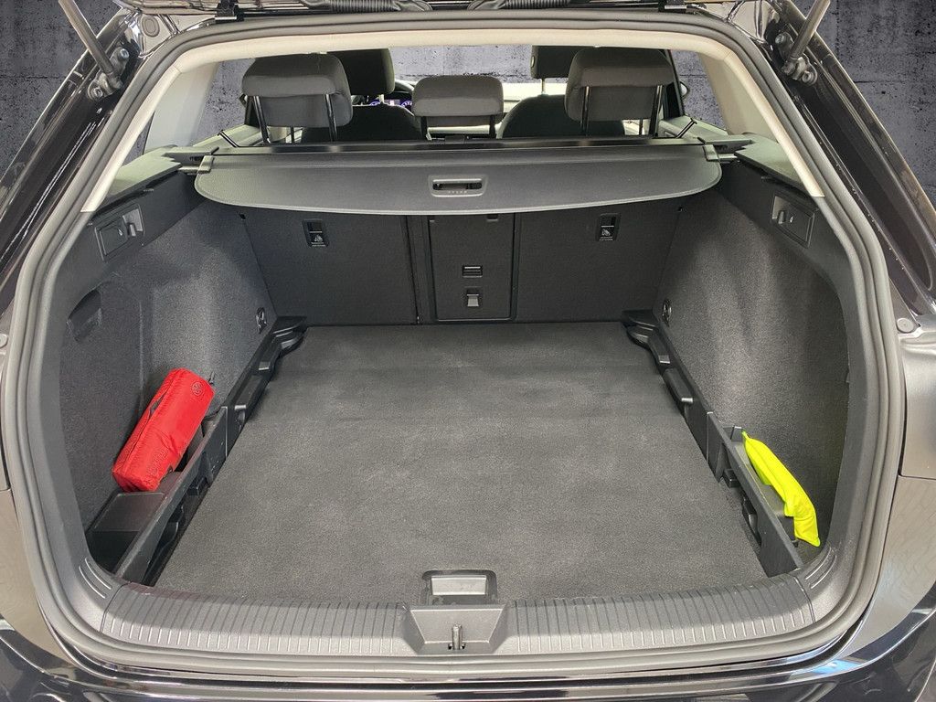 Volkswagen Golf - Bild 12