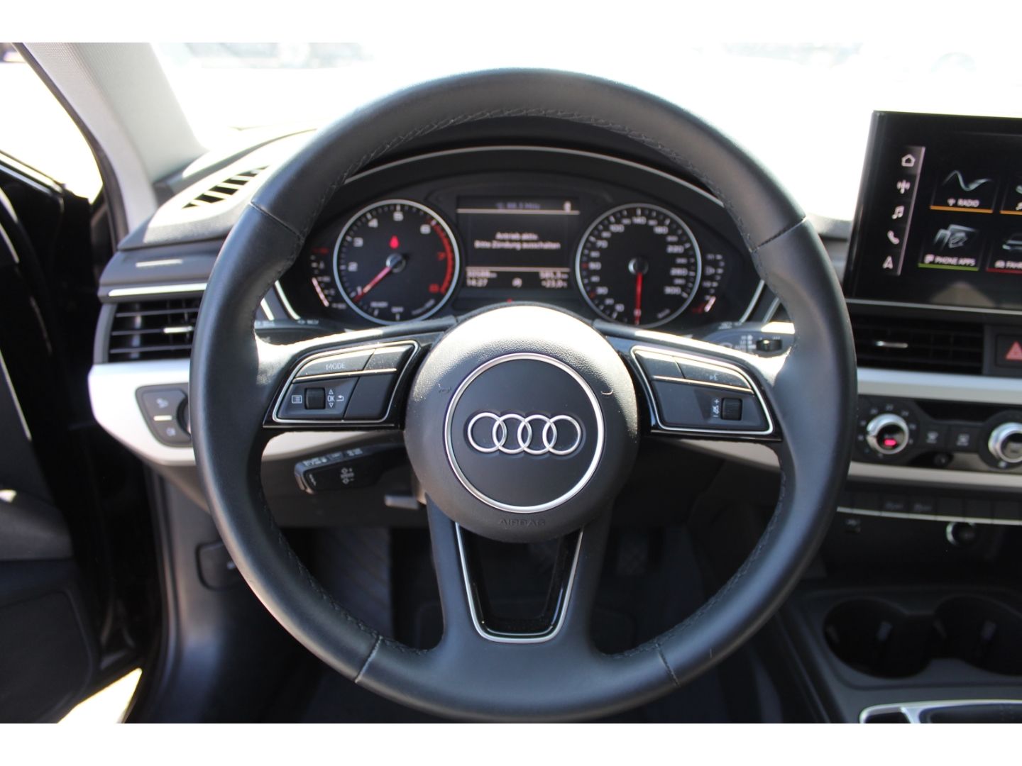 A4 Limousine 35TFSI - APP*Shzg*PDC*GRA*1.Hand!!