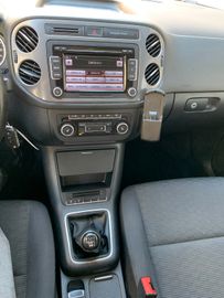 Volkswagen Tiguan - 11