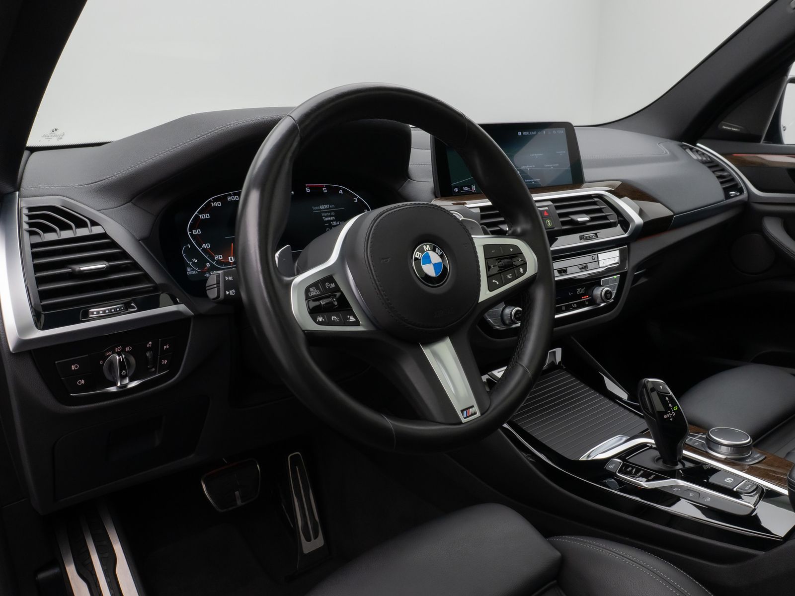 Fahrzeugabbildung BMW X3 M40d Panorama 360°HUD DAB H/K AHK 21Zoll Voll