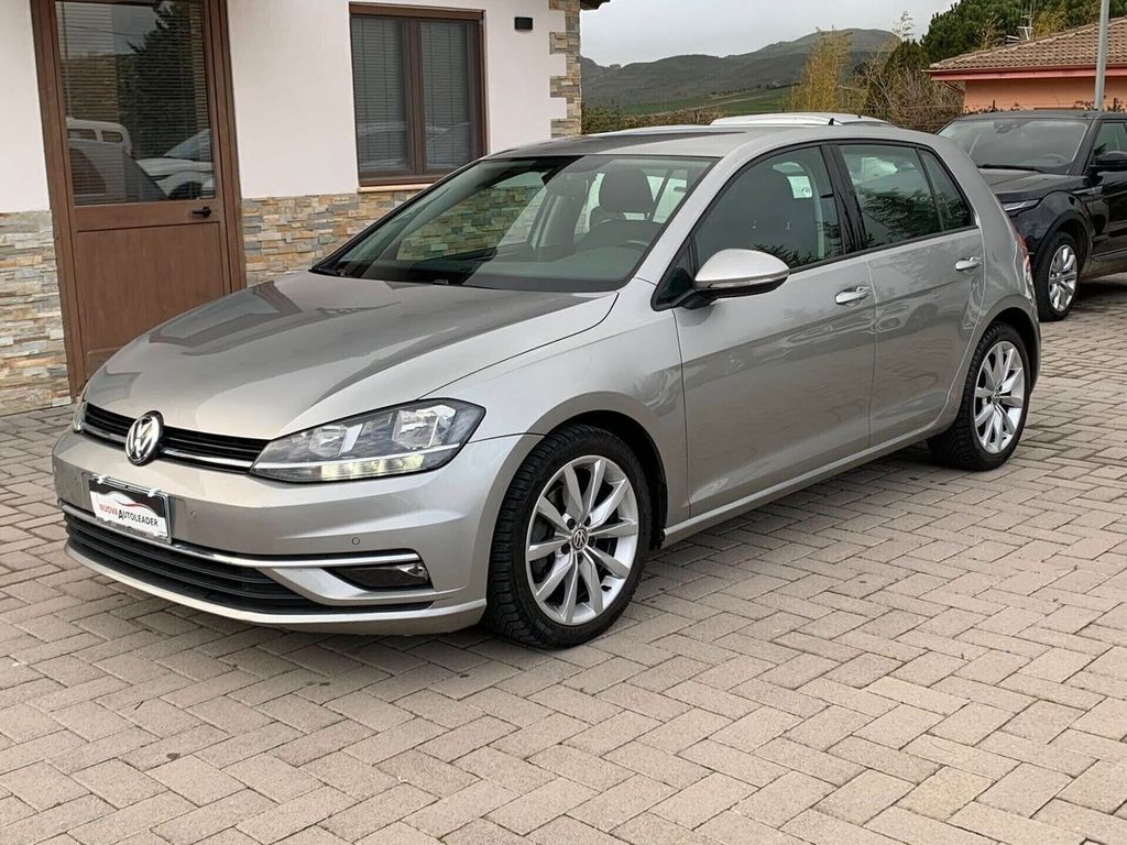 Image of Volkswagen Golf