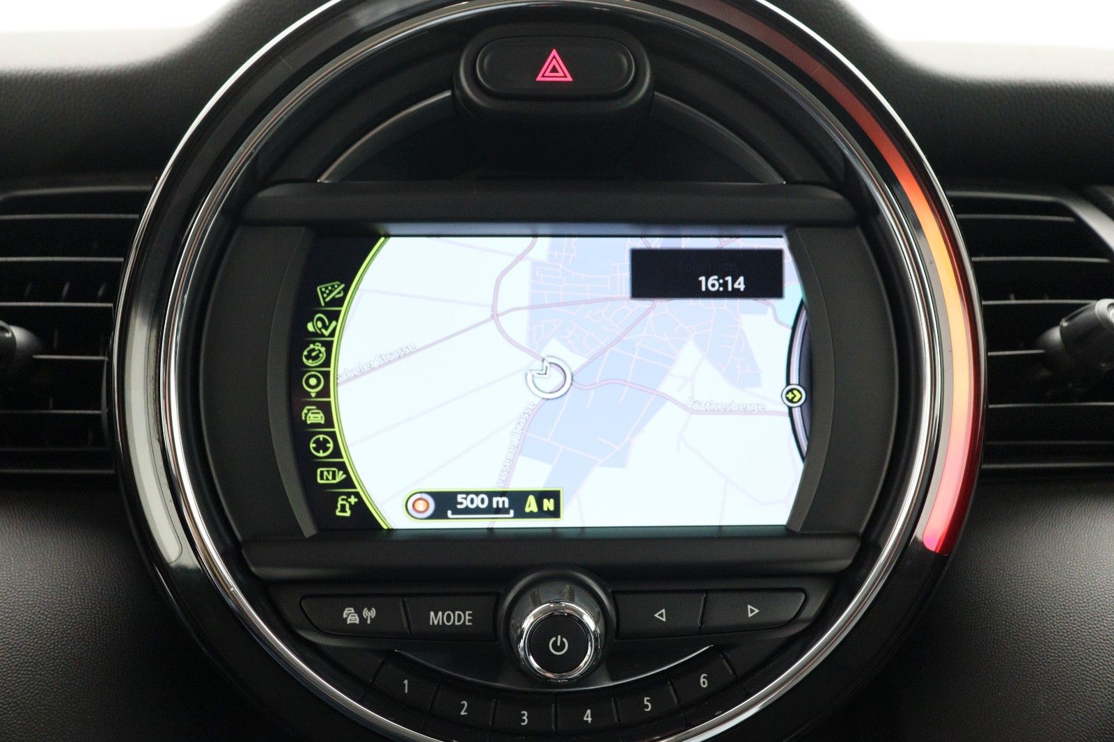 Fahrzeugabbildung MINI Cooper 1.5 Automatik